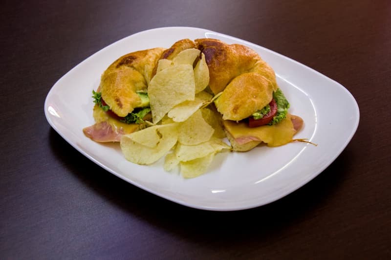 Cuernito de Jamón